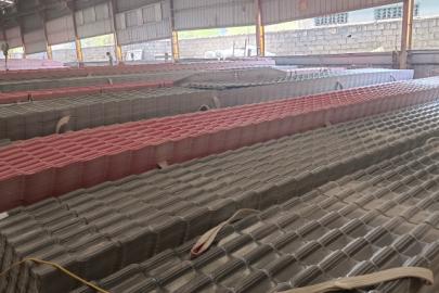怎么挑选经久耐用的1050型树脂瓦？嘉华建材教您避开选材陷阱